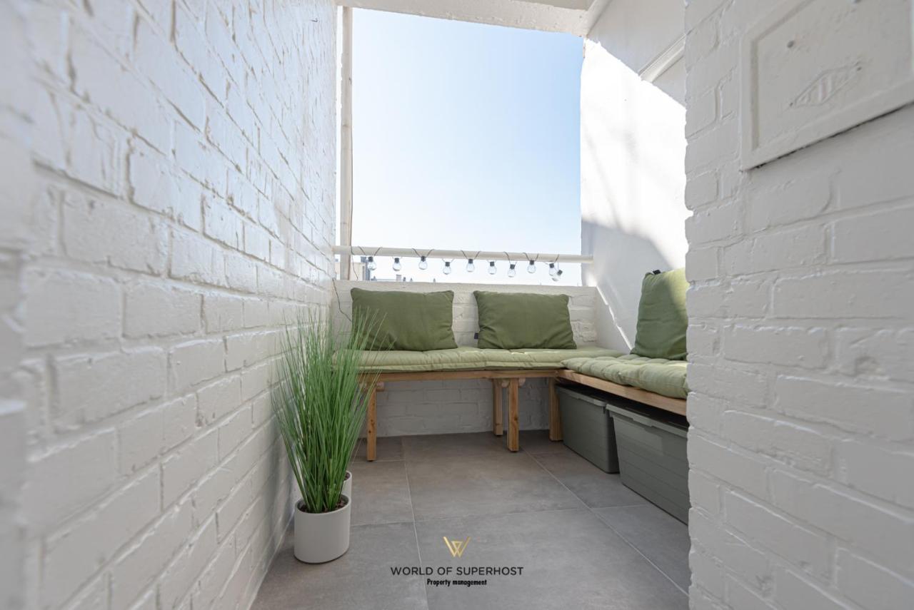 Luxurious Apartment Next To The Sea And City Centre With Free Parking Space Oostende Exteriör bild