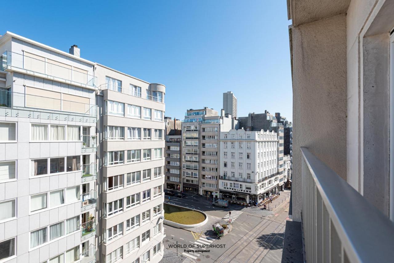 Luxurious Apartment Next To The Sea And City Centre With Free Parking Space Oostende Exteriör bild