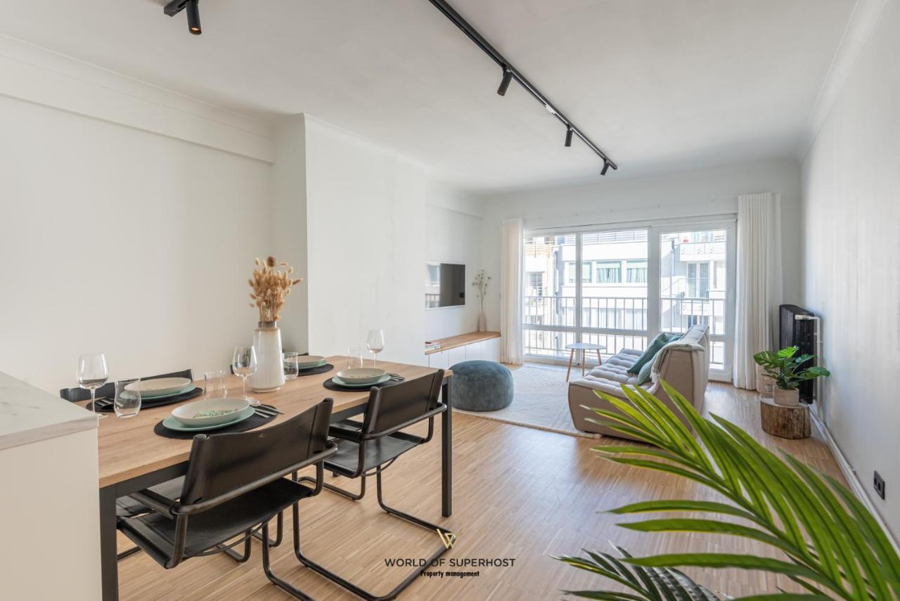 Luxurious Apartment Next To The Sea And City Centre With Free Parking Space Oostende Exteriör bild